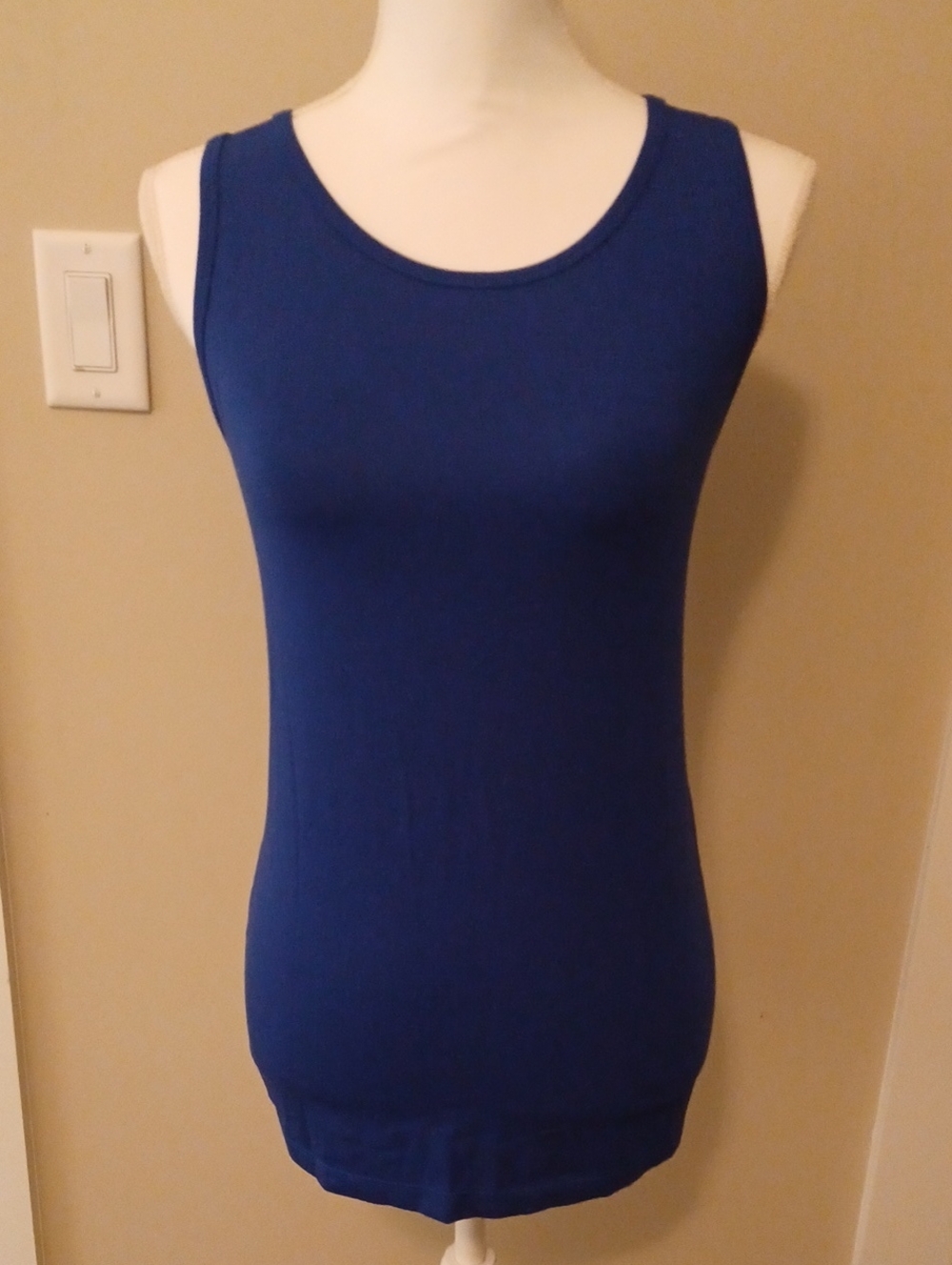 Agabhumi Stretch Scoop Neck Tank Top in Cobalt Blue